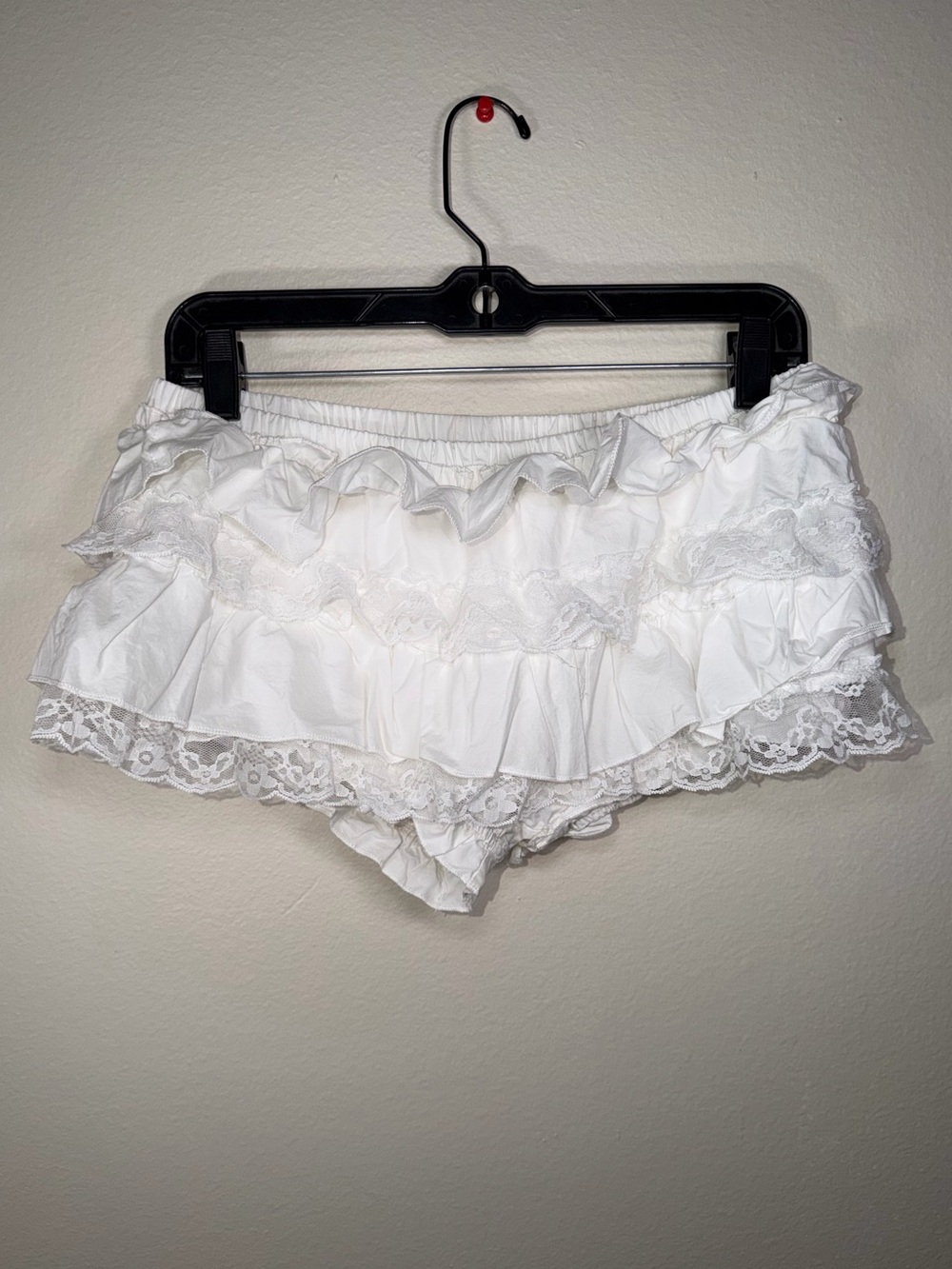 Edikted White Ruffles Lace Micro Mini Shorts Bloomers Cottage Fairy Feminine